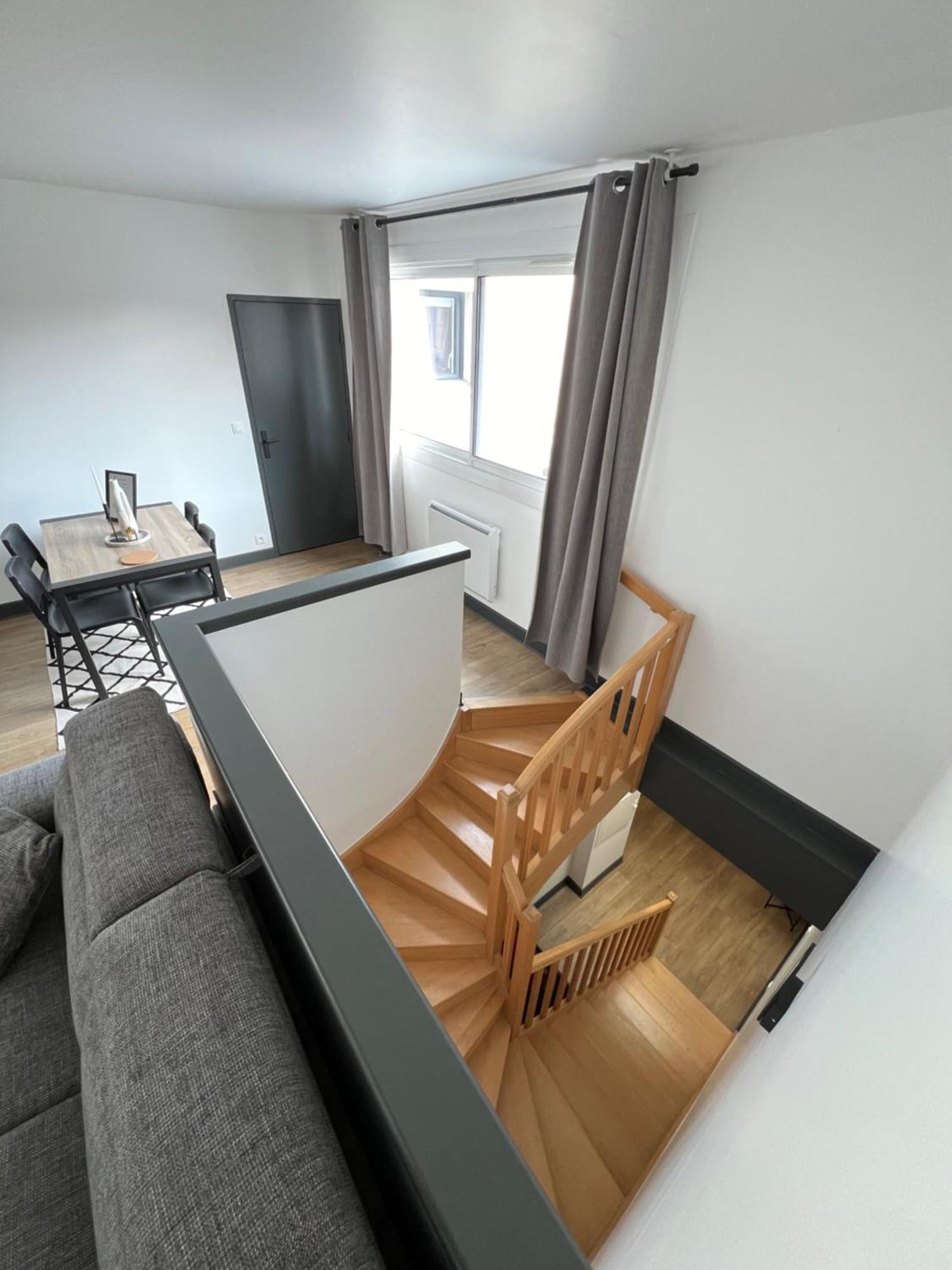 Hyper Centre A 80M Du Vieux Marche, T2 Calme Vue Sur Les Toits Rue Du Minage Apartment La Rochelle  Exterior photo